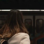 Donna molestata sul treno tra Milano e Pavia, si salva usando l’app della polizia