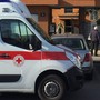 Rozzano, tragedia sul lavoro: operaio precipita dal quarto piano e muore mentre installa tende