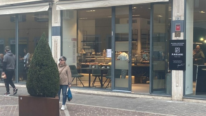 Magenta, Pariani ha aperto in via Roma: dal 1953 una storia di dolcezza e tradizione