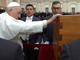 L'ultimo saluto al Pontefice emerito Ratzinger. Papa Bergoglio: «Che la tua gioia sia perfetta»