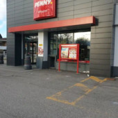 Vittuone: ladri nella notte fanno saltare la cassa del Penny Market