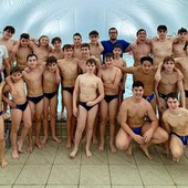 nella foto gli atleti delle 2 squadre