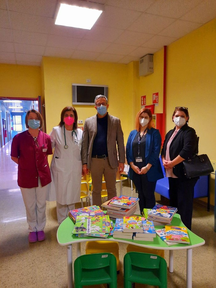 L’iniziativa: “Aiutaci a crescere, Regalaci un libro!” nella Pediatria dell’Ospedale Civile di Vigevano