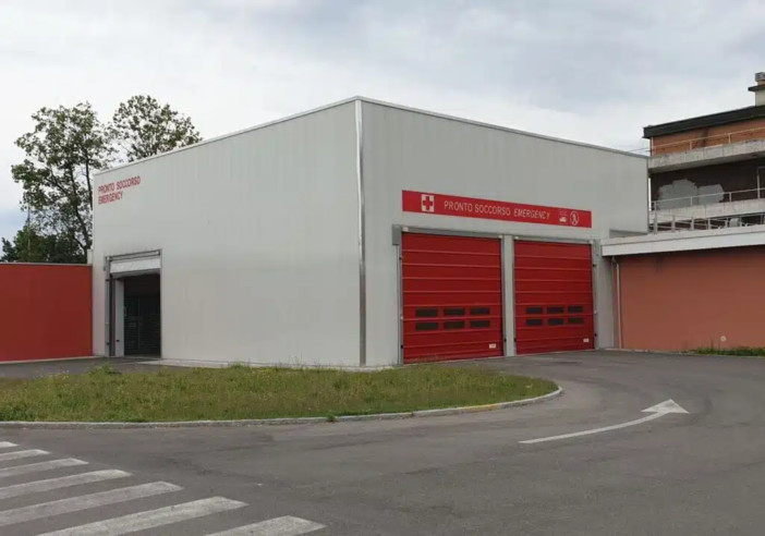 Appartamento in fiamme a Motta Visconti: quattro persone in ospedale