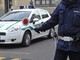 Cerano: donna in stato di alterazione in piazza Crespi, intervento della polizia locale