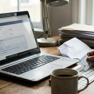 Richiesta visura camerale online: tempi, costi e vantaggi