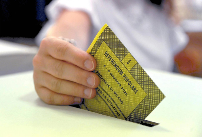 Referendum, oggi e domani si vota: domenica urne aperte fino alle 23: quesiti, orari e quorum