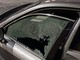 Milano, rompe i vetri di 11 auto (compresa una Croce Rossa): arrestato 28enne