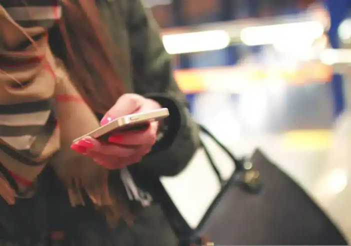 Truffa telefonica a a Novara, bonifici istantanei da 96mila euro Truffa telefonica a a Novara, bonifici istantanei da 96mila euro