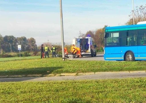 Incidente all’intersezione Robecco-Magenta: ferito giovane motociclista Incidente all’intersezione Robecco-Magenta: ferito giovane motociclista