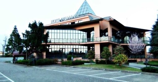 Magenta/Abbiategrasso, 4 offerte di lavoro dal gruppo Gestac (hotel Diamante e Nuovo Albergo Italia) Magenta/Abbiategrasso, 4 offerte di lavoro dal gruppo Gestac (hotel Diamante e Nuovo Albergo Italia)
