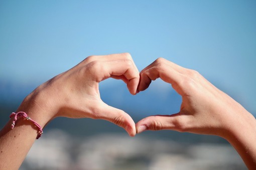 Lettere al Direttore: "La solidarietà del noi" di Francesco Lena Lettere al Direttore: "La solidarietà del noi" di Francesco Lena