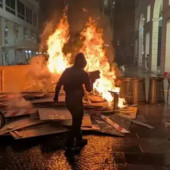 Violenze a Milano: feriti e 50 in Questura
