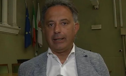 Vigevano, l’ira del sindaco Ceffa: &quot;Espulsione immediata dell’aggressore all’ospedale&quot;