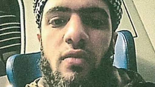 Intercettazione choc: il militante Isis arrestato ieri parlava di attentati in una macelleria di Abbiategrasso Intercettazione choc: il militante Isis arrestato ieri parlava di attentati in una macelleria di Abbiategrasso