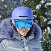 Sulle piste di sci il casco diventa obbligatorio: nuove regole anche per gli adulti Sulle piste di sci il casco diventa obbligatorio: nuove regole anche per gli adulti