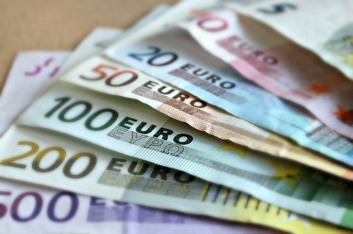 Cresce l'economia sommersa e illegale in Italia: oltre 200 miliardi nel 2022 Cresce l'economia sommersa e illegale in Italia: oltre 200 miliardi nel 2022