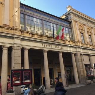 Ron in concerto al Teatro Coccia di Novara: un viaggio tra musica e parole