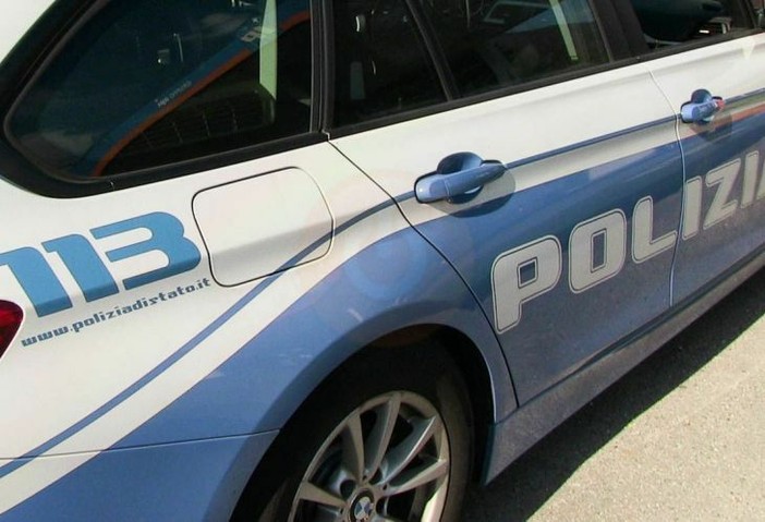 Pavia, la polizia di stato arresta in flagranza un 47enne per truffa ai danni di 2 anziani Pavia, la polizia di stato arresta in flagranza un 47enne per truffa ai danni di 2 anziani