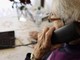 Vigevano: donna 83enne raggirata con la tecnica del falso incidente. Malviventi si fanno consegnare 400 euro in contanti e un orologio da 6mila euro Vigevano: donna 83enne raggirata con la tecnica del falso incidente. Malviventi si fanno consegnare 400 euro in contanti e un orologio da 6mila euro