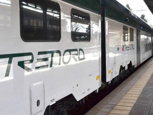 Un venerdì di sciopero: dai treni agli aerei fino alla scuola: l'Italia si ferma Un venerdì di sciopero: dai treni agli aerei fino alla scuola: l'Italia si ferma