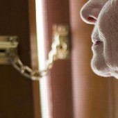 Truffavano gli anziani in tutta Italia, arrestate 21 persone. "Colpi" anche in provincia di Pavia Truffavano gli anziani in tutta Italia, arrestate 21 persone. "Colpi" anche in provincia di Pavia