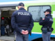 Aggressione su un treno diretto a Magenta: giovane soccorso dopo una rapina con spray al peperoncino Aggressione su un treno diretto a Magenta: giovane soccorso dopo una rapina con spray al peperoncino
