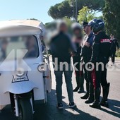 Roma invasa dalle golf car, valanga di multe e patenti ritirate dopo i blitz dei carabinieri