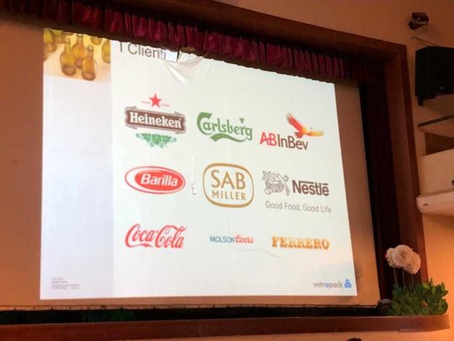 Vetropack arriva a Boffalora con una ‘dote’ da oltre 600 milioni di euro e clienti come Coca Cola e Ferrero Vetropack arriva a Boffalora con una ‘dote’ da oltre 600 milioni di euro e clienti come Coca Cola e Ferrero