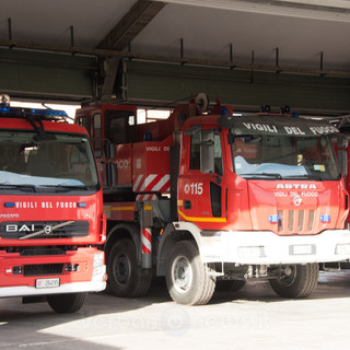 Novara: incendio nella lavanderia di corso Vercelli
