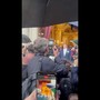 Bechis e Cardinaletti sposi, il matrimonio e il primo bacio tra marito e moglie Bechis e Cardinaletti sposi, il matrimonio e il primo bacio tra marito e moglie