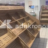 Sciopero autotrasportatori, scaffali vuoti in un supermercato a Palermo