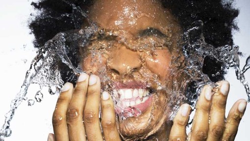 Il mio mondo #ecobio- Tutti i segreti per detergere il viso, di Cristina Garavaglia