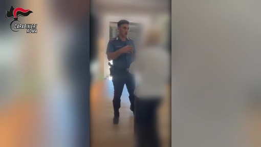 A Roma 88enne sventa truffa del finto carabiniere, le immagini dell'arresto