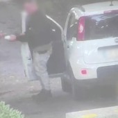 Droga nei doppi fondi delle auto e depositi in casa, a Roma maxi traffico con Sudamerica