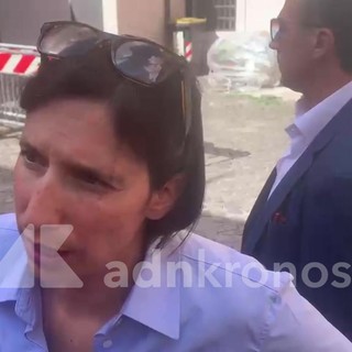 Prof accoltellata a Roma, Schlein: "Scossi, accanto a insegnanti e scuola per lavoro di prevenzione" Prof accoltellata a Roma, Schlein: "Scossi, accanto a insegnanti e scuola per lavoro di prevenzione"