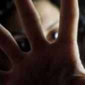 Cesano Boscone, minaccia di morte la compagna e le sfascia la porta di casa: arrestato