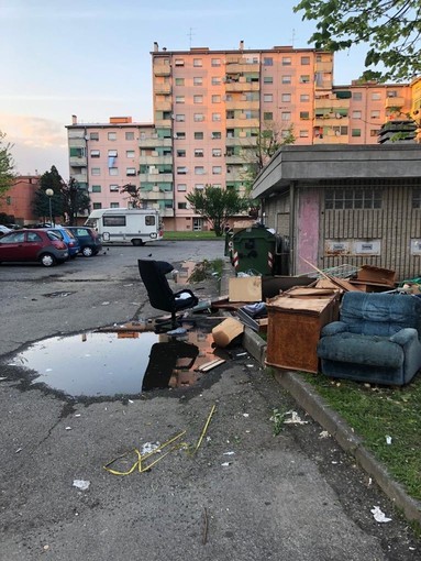 Milano: venerdì sera maxi rissa stile favelas in via Bolla