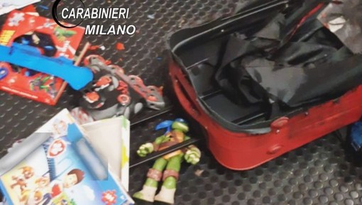 Milano, i Carabinieri fanno brillare valigia sospetta in metropolitana Milano, i Carabinieri fanno brillare valigia sospetta in metropolitana