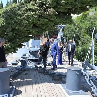 Il maltempo danneggia la Nave Puglia al Vittoriale, il sopralluogo di Giuli