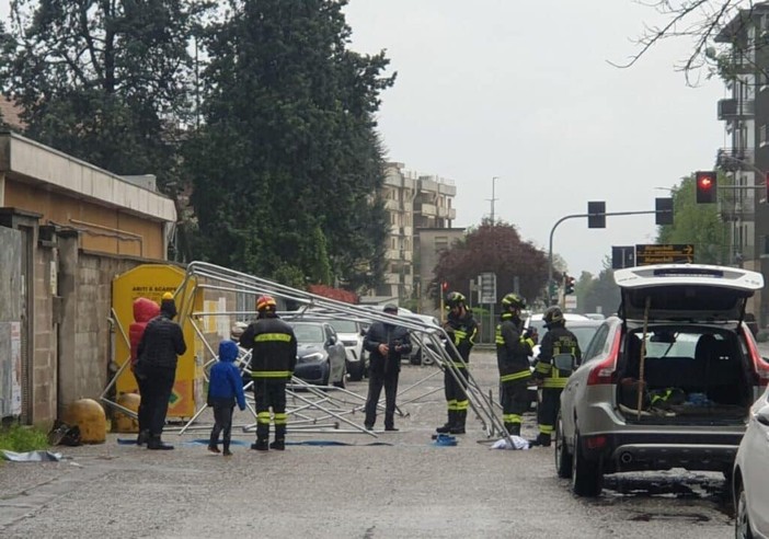 Magenta: maltempo e danni, tra alberi caduti e raffiche di vento sono numerosi gli interventi di Polizia locale e Vigili del Fuoco