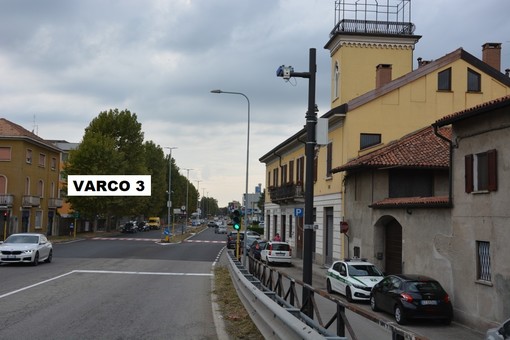 Abbiategrasso, occhio al semaforo: da lunedì 19 tre sistemi di rilevamento elettronico lungo la Vigevanese