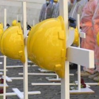 Si rompe braccio elevatore, operaio precipita e muore a Colleferro