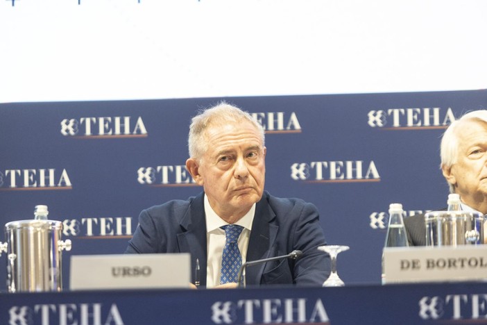 Caro carburanti, Urso “Price cap successo italiano che stupisce l’Europa”
