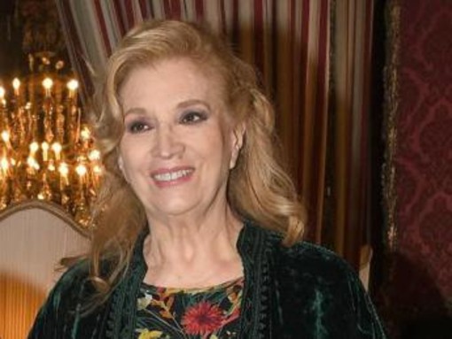 Iva Zanicchi torna in Rai, sarà ospite fissa di 'BellaMà di Sera'