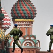 Cremlino: "In Ucraina è guerra reale, non più operazione militare speciale". Russia verso mobilitazione?