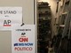 Usa, giudice ordina a Trump lo stop al bando dei media: "Riammetta alla Casa Bianca Cnn, MsNow e Politico" Usa, giudice ordina a Trump lo stop al bando dei media: "Riammetta alla Casa Bianca Cnn, MsNow e Politico"