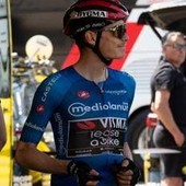 Giro d'Italia, Vingegaard vince 14esima tappa e conquista maglia rosa