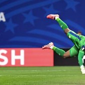 Mondiali, Mpasi show nel primo tempo contro l'Inghilterra: chi è il portiere del Congo