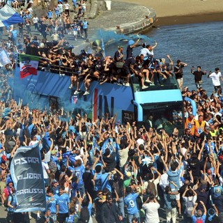 Napoli si colora d’azzurro per la sfilata scudetto